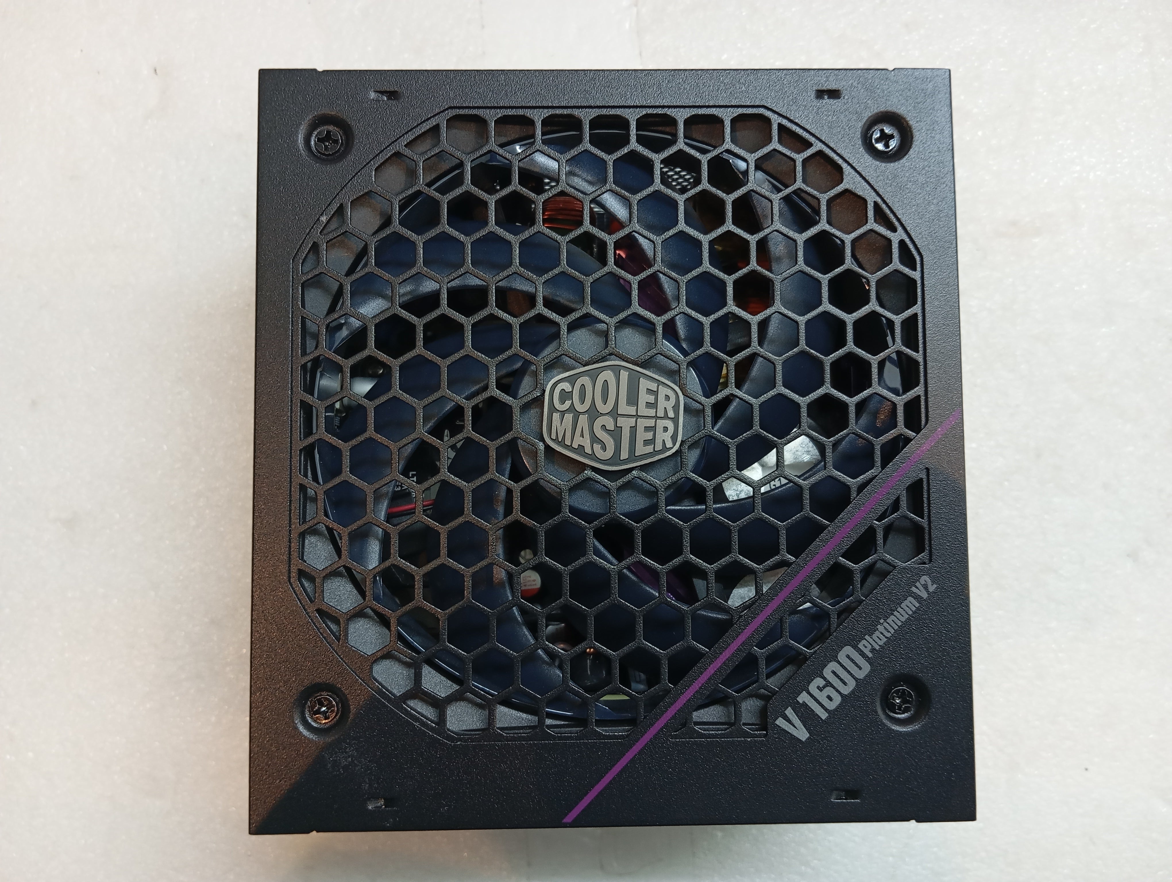 Refurbished Cooler Master V Platinum 1600 V2 Refurbished Cooler Master V Platinum 1600 V2